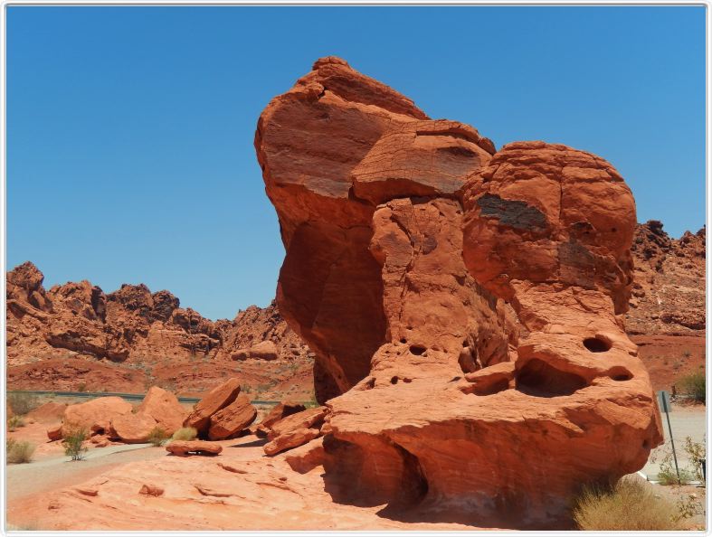 En route pour Las Vegas, nous traversons le Parc d'Etat de la Vallée de Feu (Nevada).