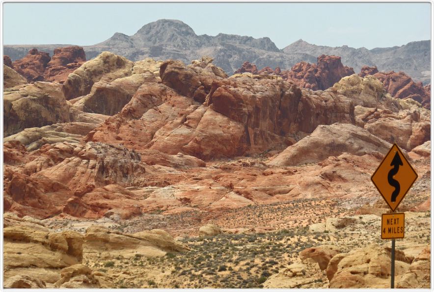 En route pour Las Vegas, nous traversons le Parc d'Etat de la Vallée de Feu (Nevada).