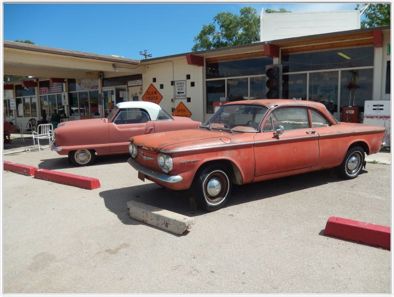 Arrêt entre Kidman et Williams sur la route 66. Lieu dit Grand Canyon Caverns.