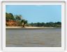 Excursion avec les canots. Sur le lac Monte Alegre