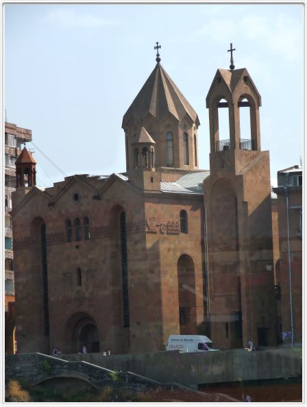 Erevan. Eglise St Serge