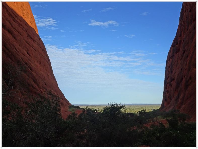 Uluru.