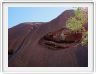 Nous entreprenons, à pieds, le tour d'Ayers Rock