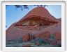 Nous entreprenons, à pieds, le tour d'Ayers Rock