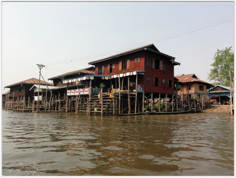 Sur le Lac Inle