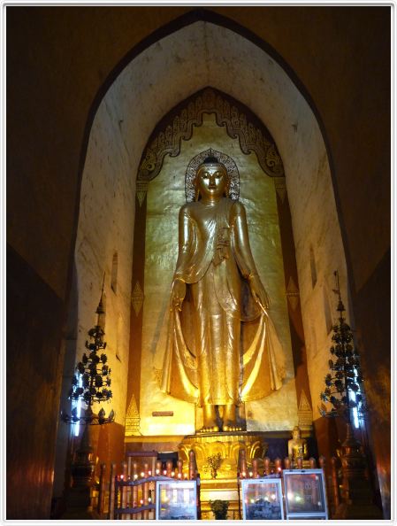 Bagan. Temple d'Ananda