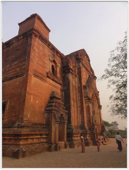 Bagan. Temple de Dhammayamgyi