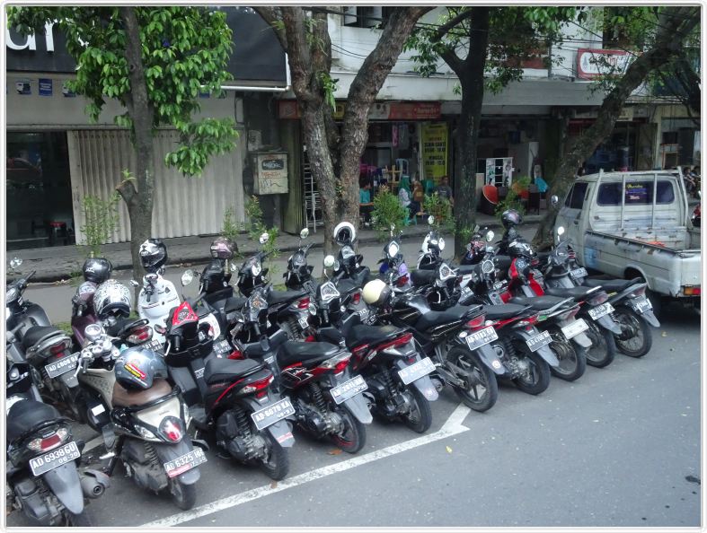 Surakarta (Solo).