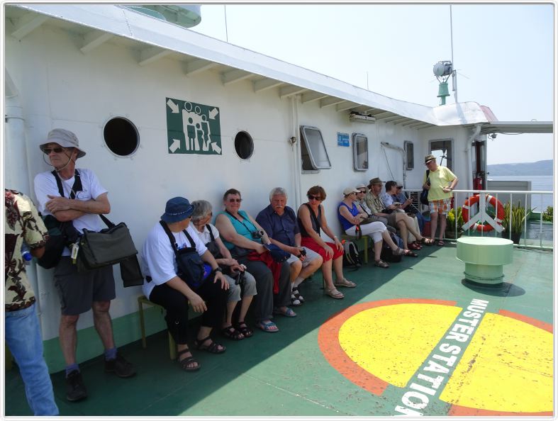 Nous prenons le ferry pour le port de Gilimanuk à Bali.