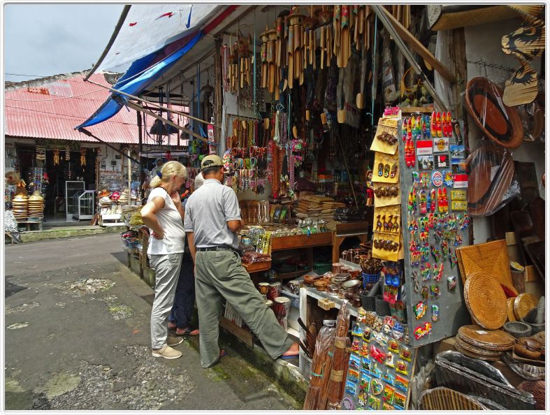 Candikuning (Bali).