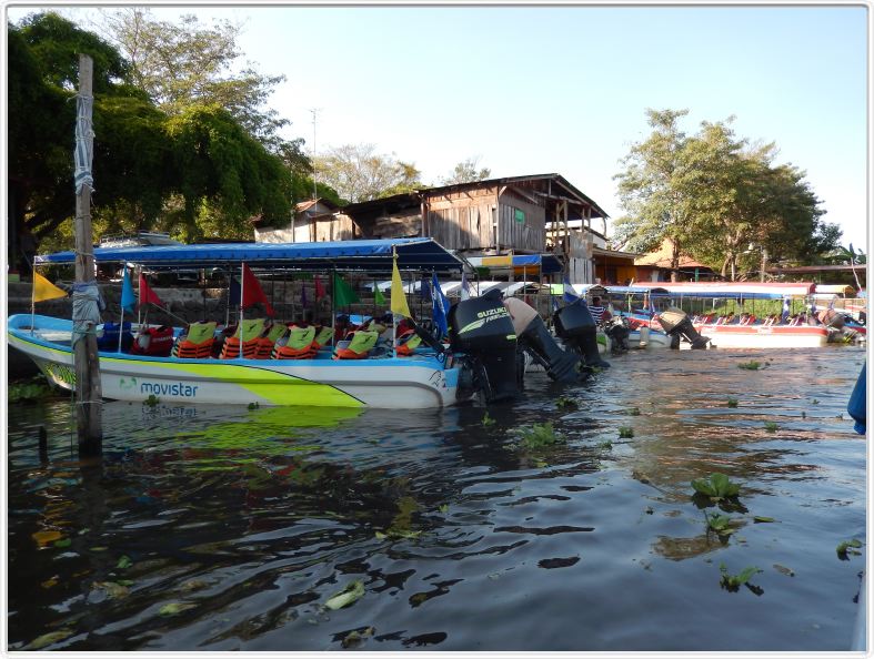Promenade en bateau sur le lac Nicaragua près de Granada.