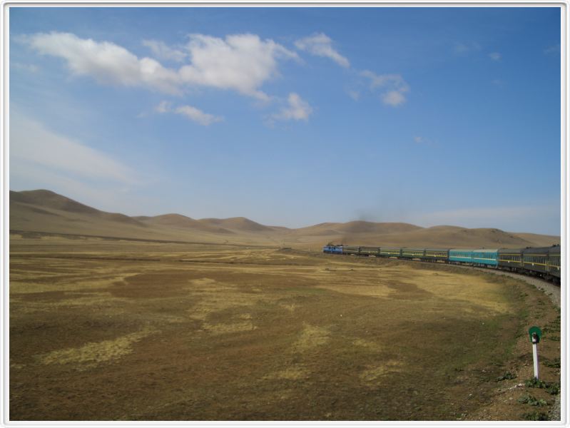 Notre train - Grands virages pour éviter les collines