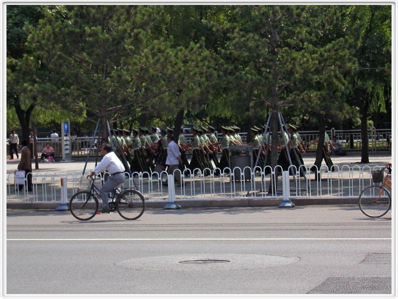 Défilé sur la Place tian'an men